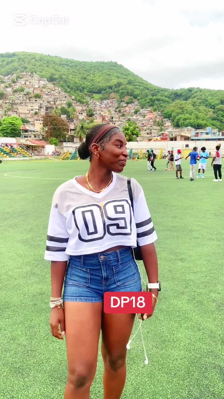 @D&egrave;nyel&egrave;_promo18