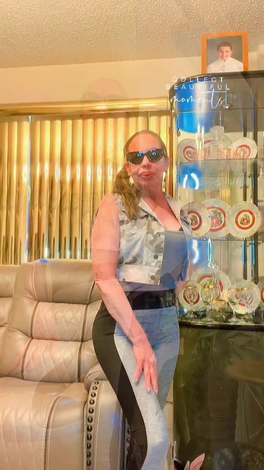 @Claudia Román