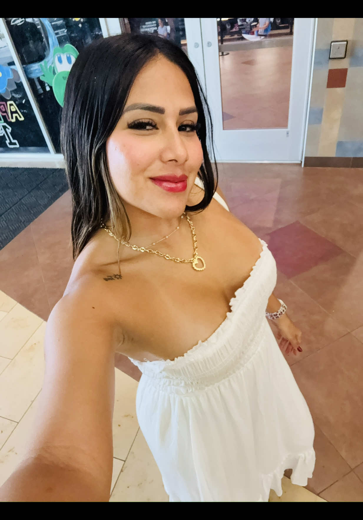 @Laura Rojas🇨🇴💙🩵🤍🌋 🏝️