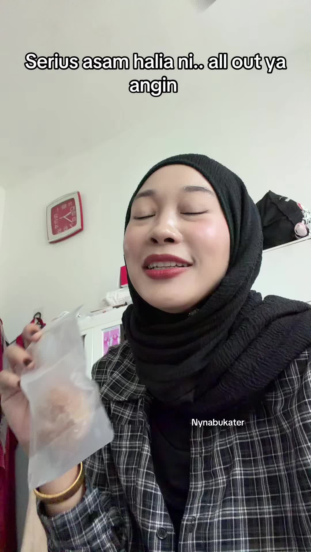 @Nynabukater