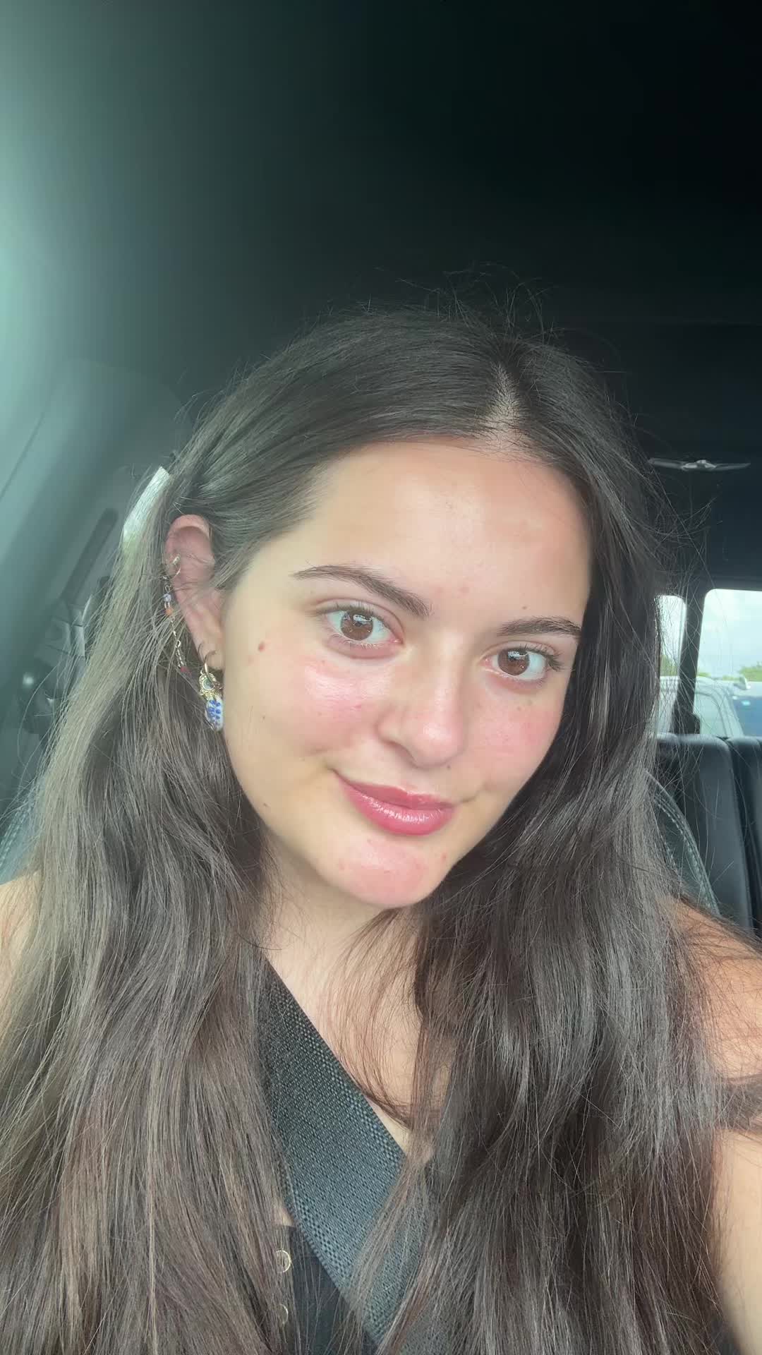 @Lara 🧿🥥🌺