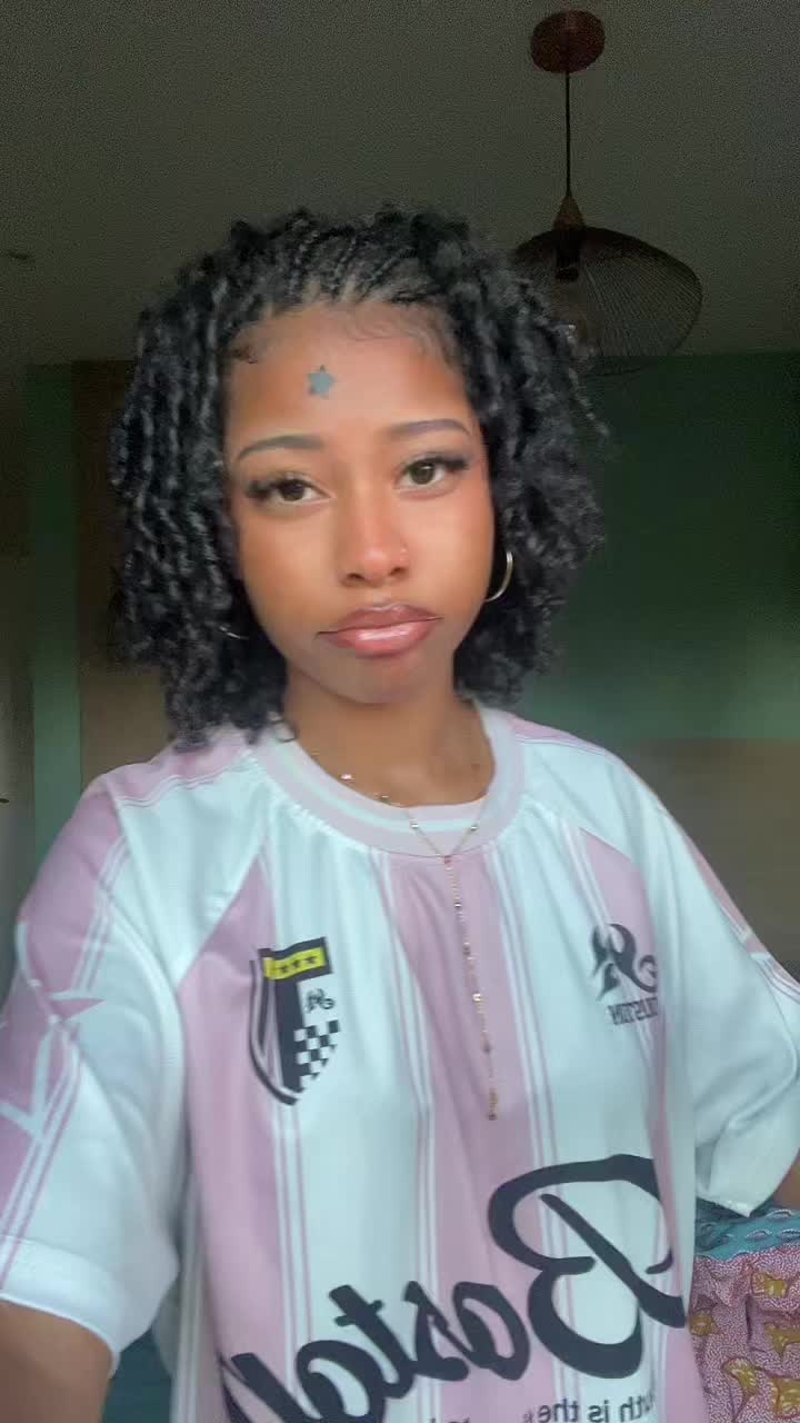 @Mia4sho