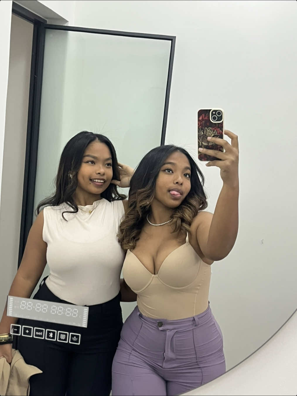 @ℂ𝔸ℝ𝕆𝕃𝔼💋