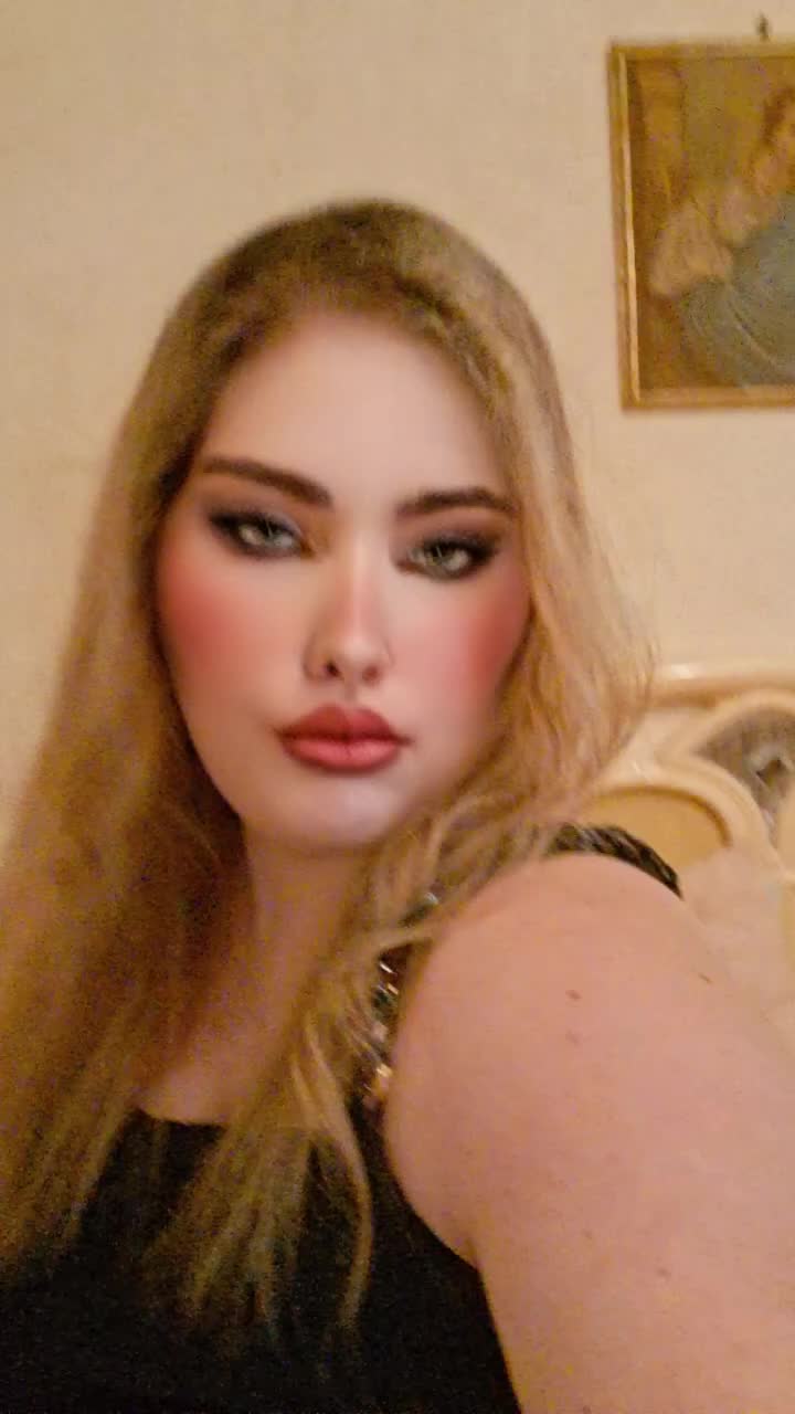 @Angelica Colella