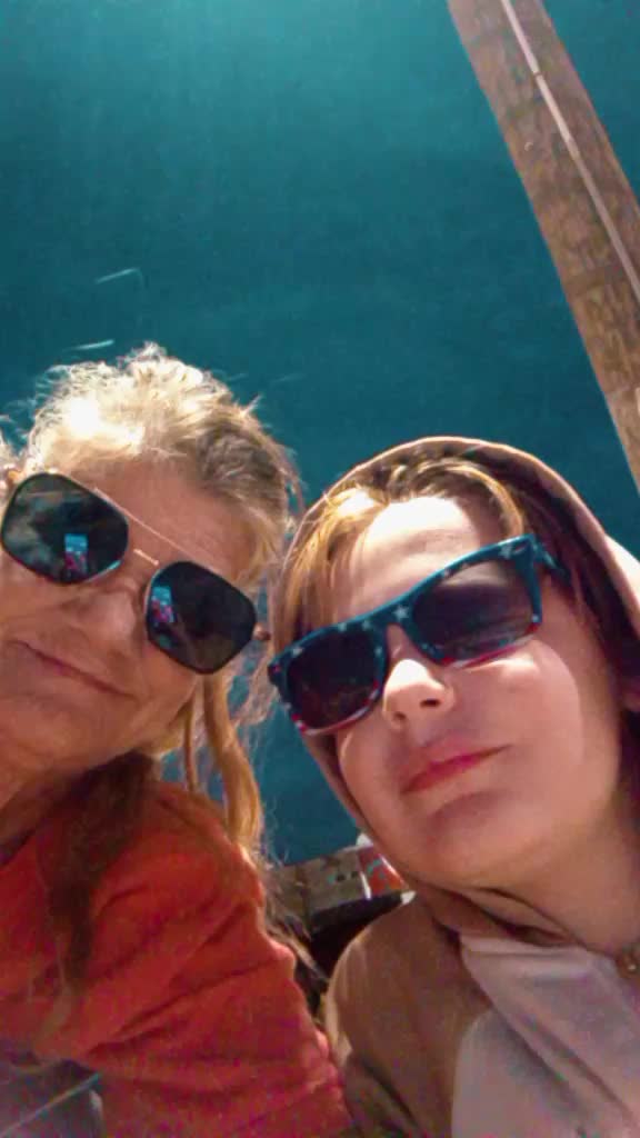 @amputee mom