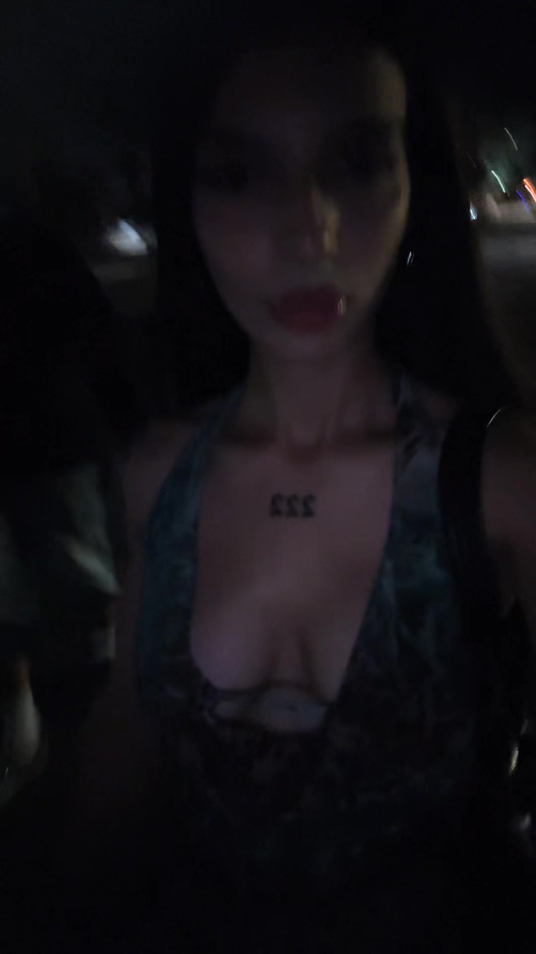 @bella