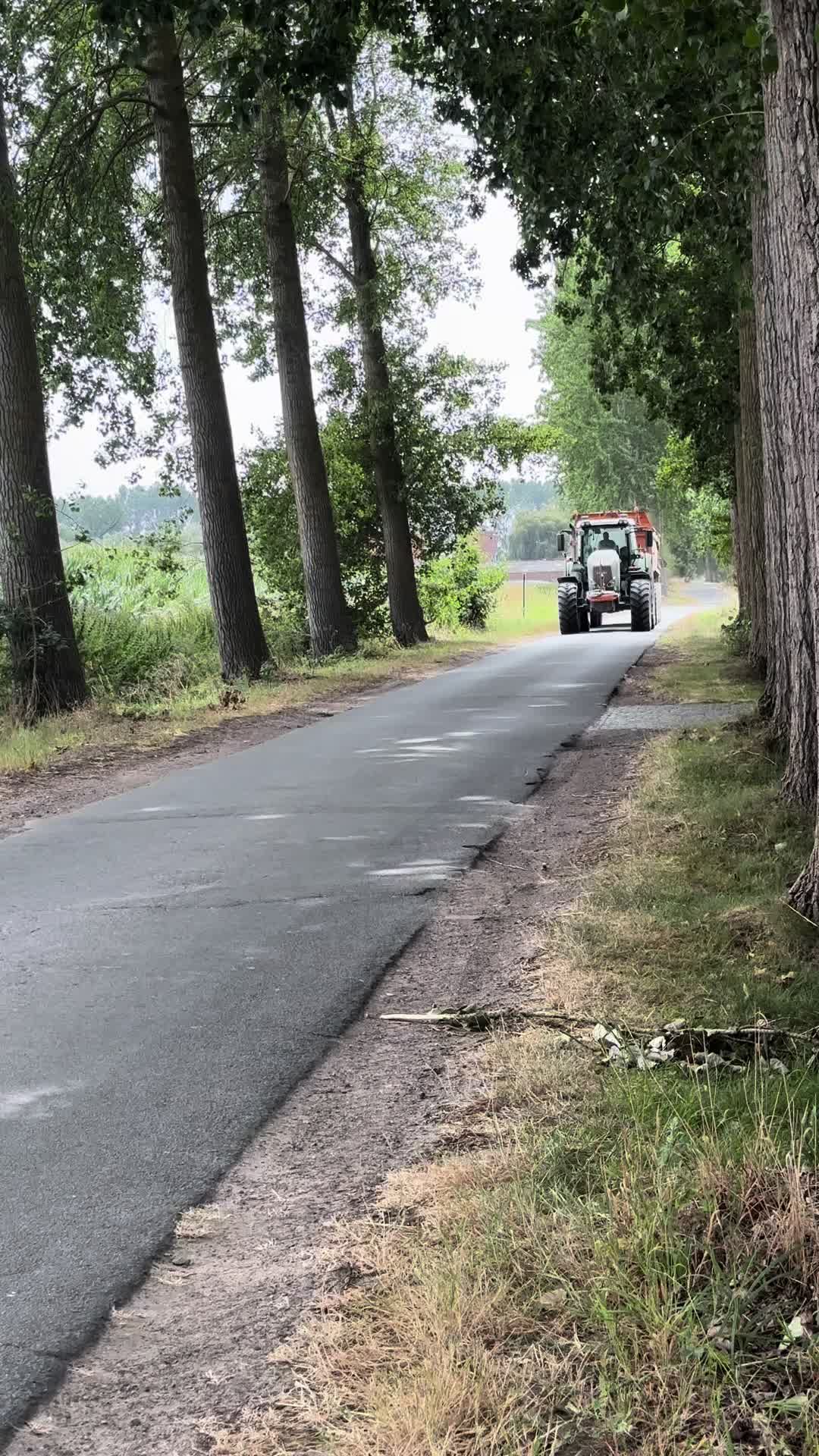 @the tractor spotter