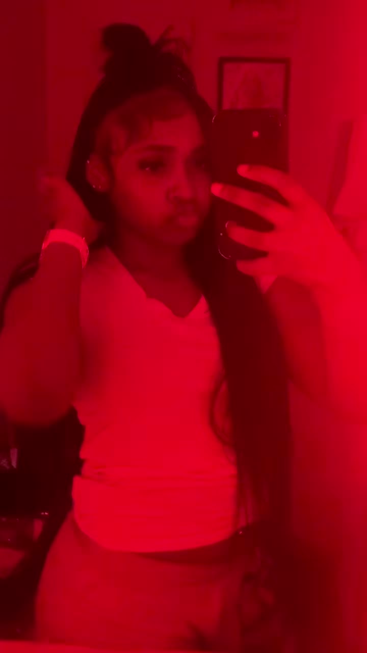 @janayyyspamm__