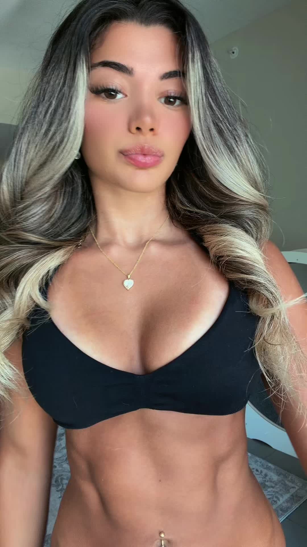 @Ella