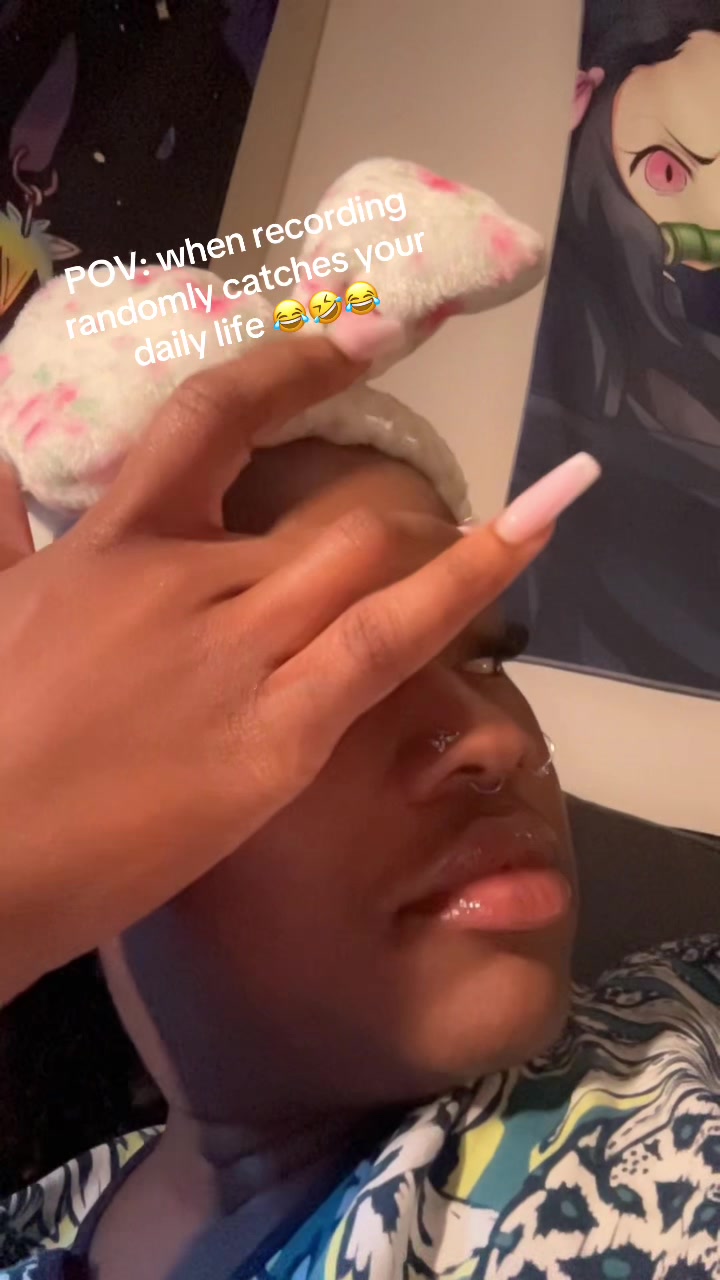@𝔘𝔫𝔠𝔩𝔢 𝔈𝔞𝔯𝔩 🐐