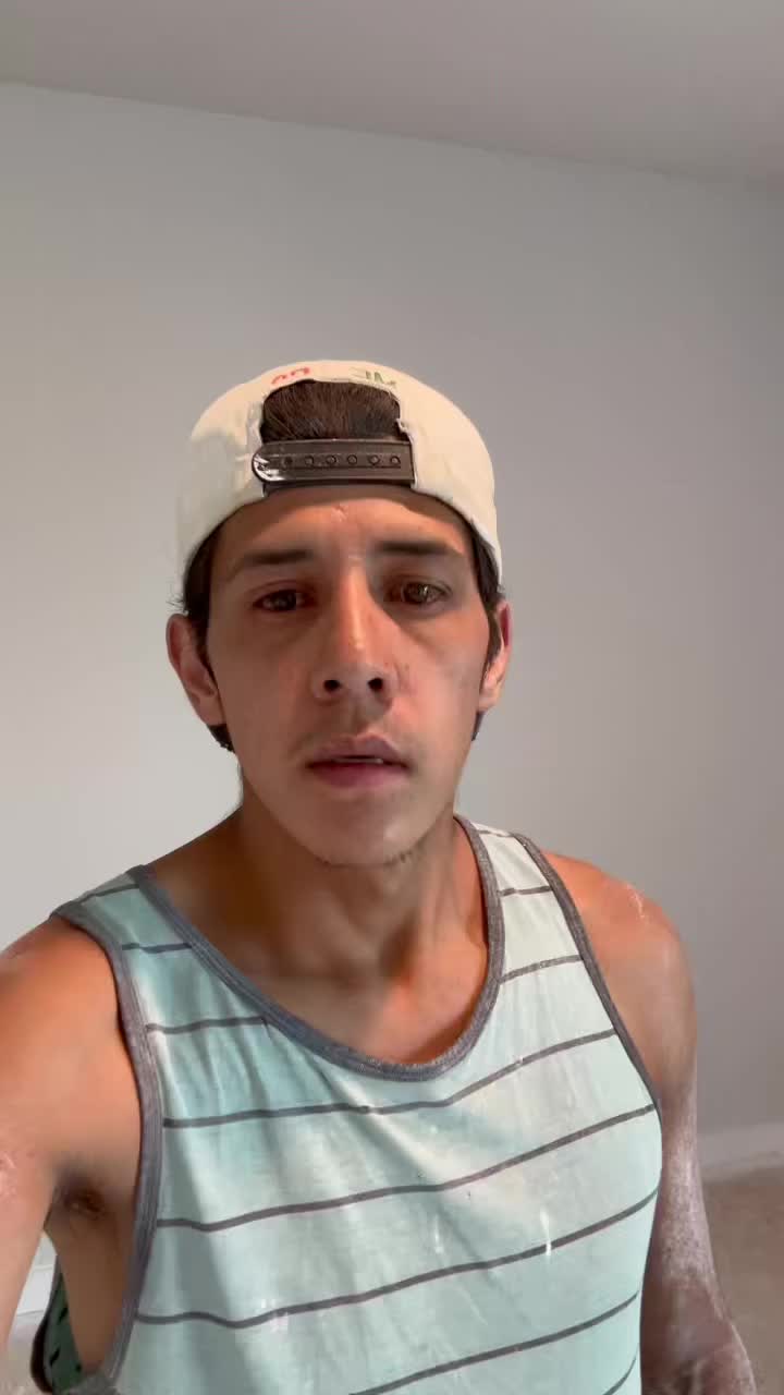 @lalalopez
