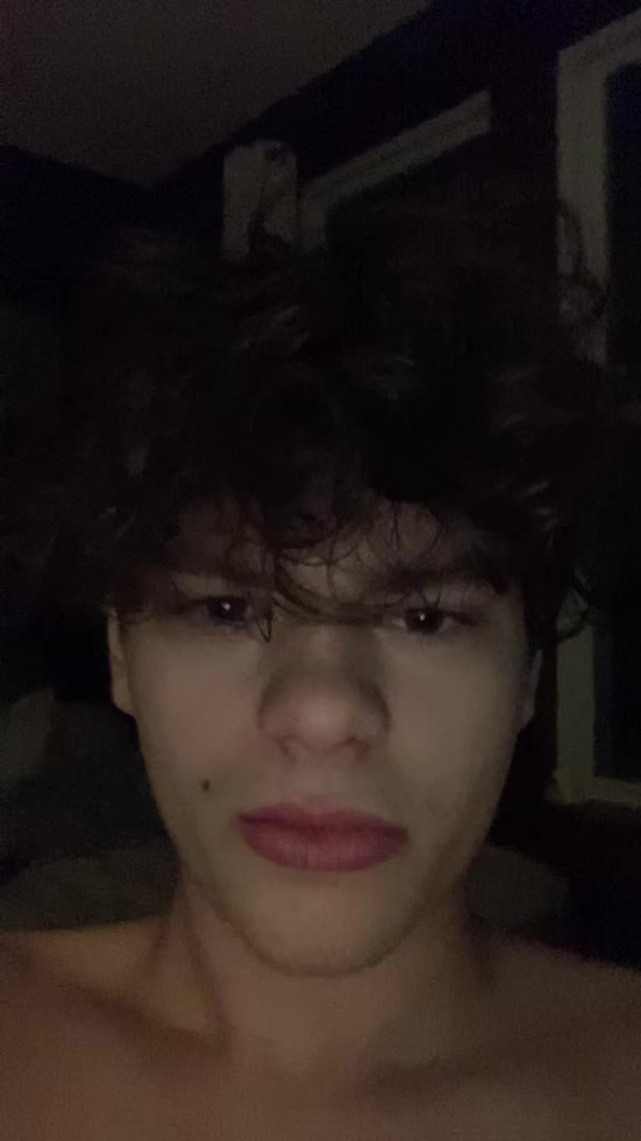 @￶