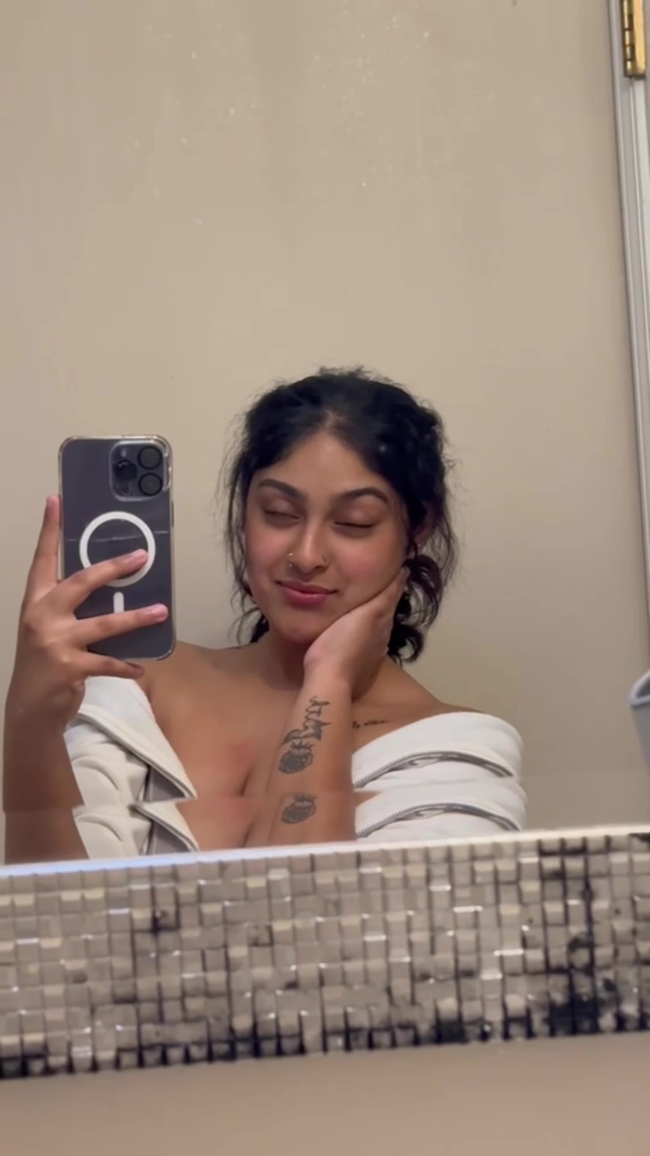 @URBANROYALTYX