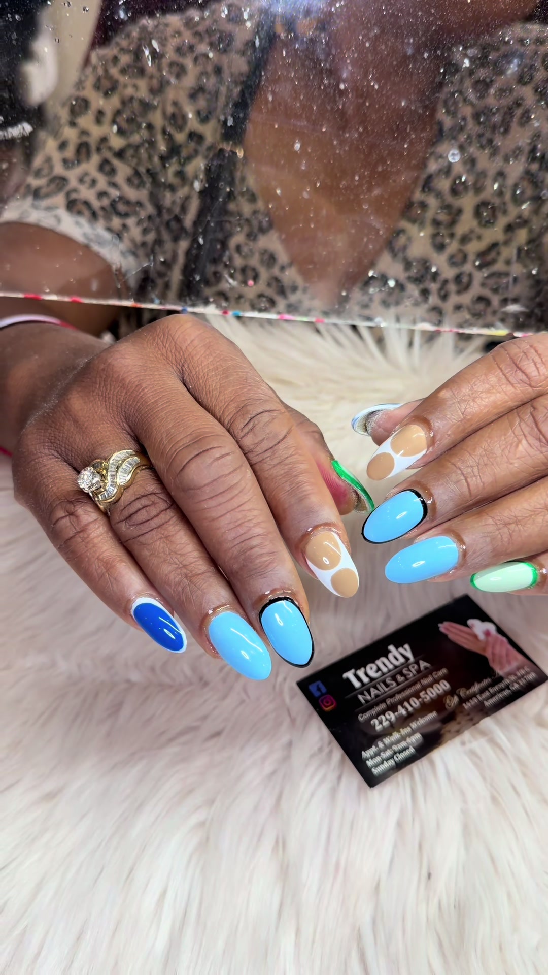 @Trendy Nails & Spa