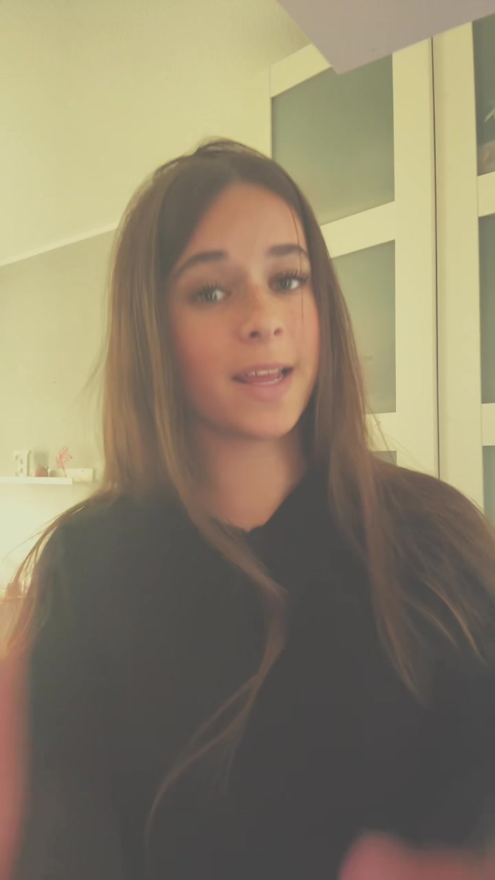 @𝐸𝑚𝑖𝑙𝑦