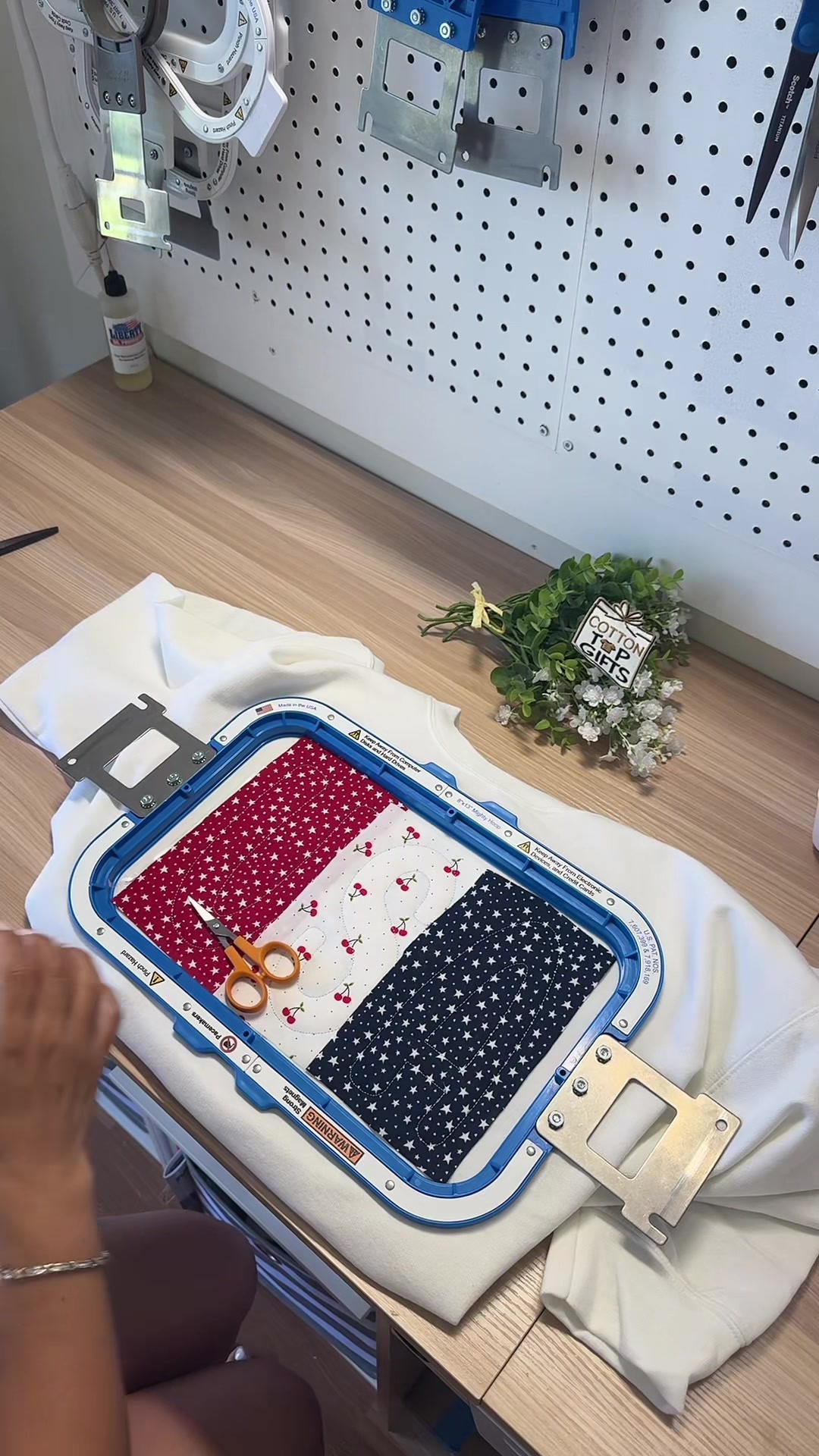 @cottontopgifts.com