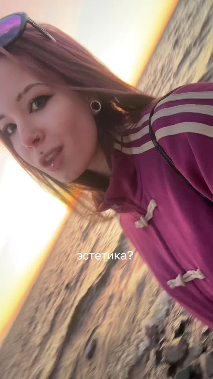 @xeuqシ