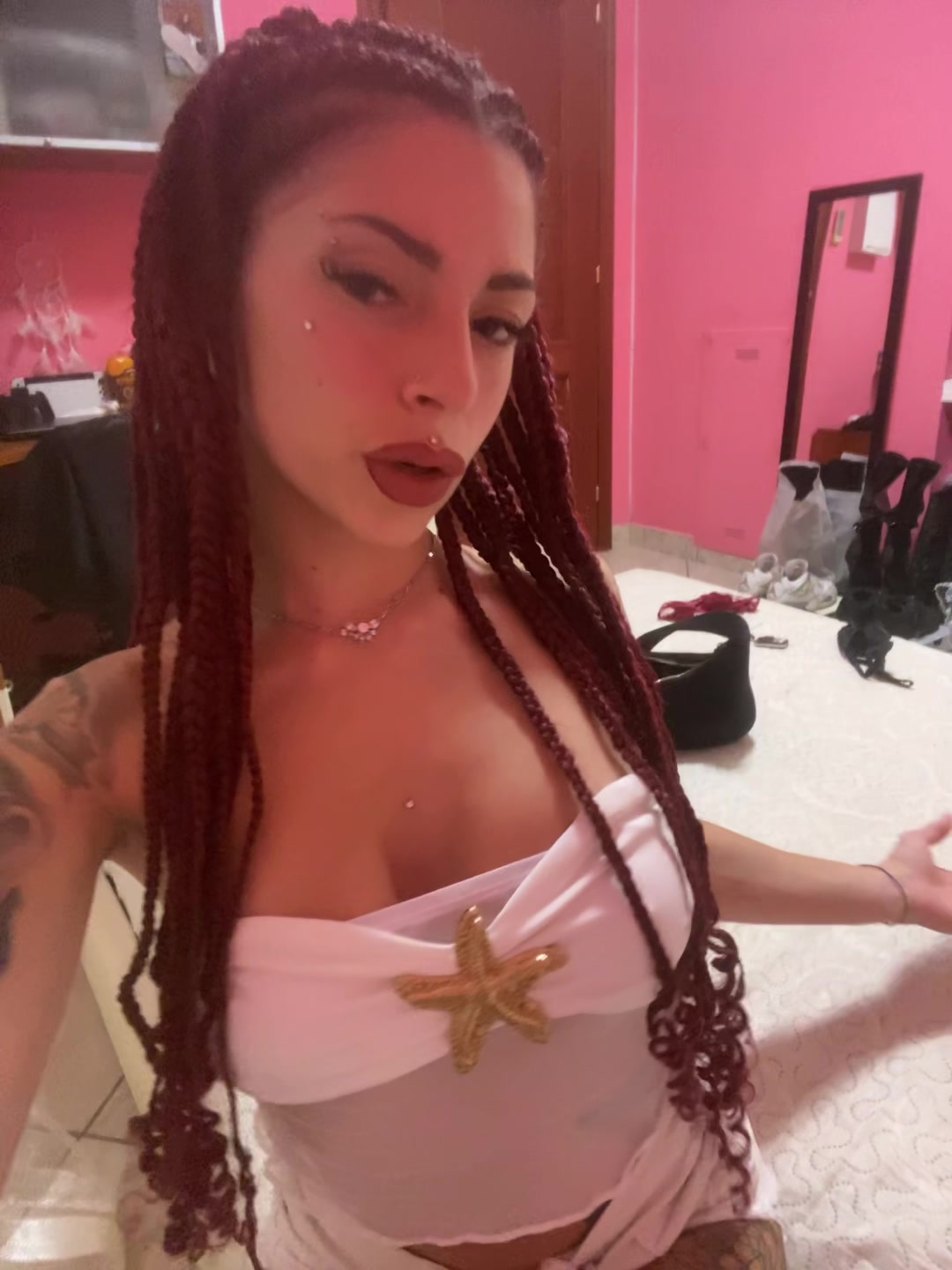 @$𝒂𝒓𝒂 💋