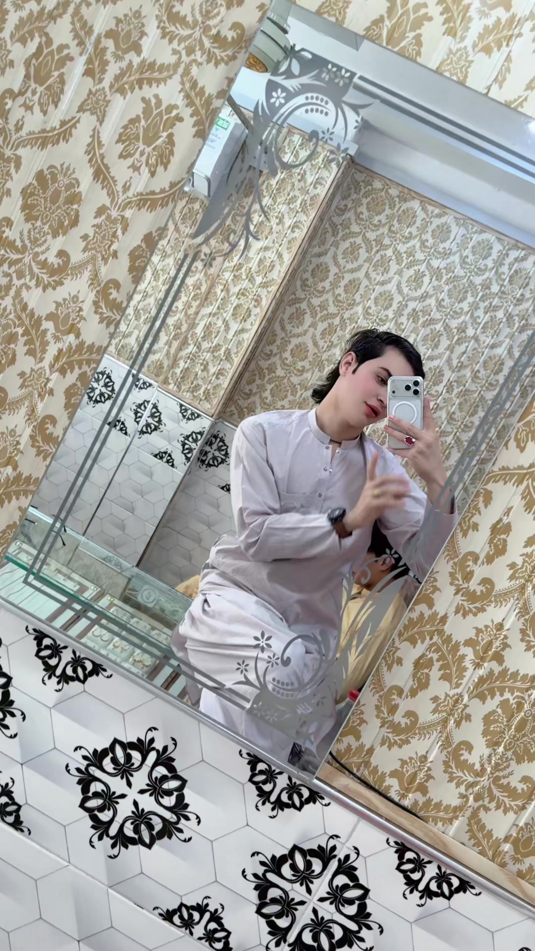 @🦋…,,FAWAD,,…🦋