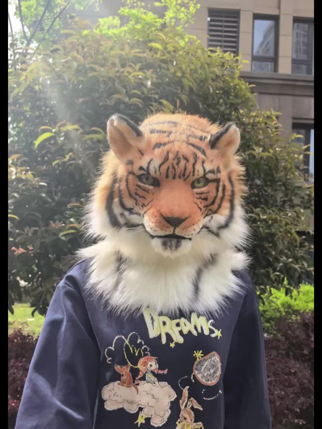 @RealFur