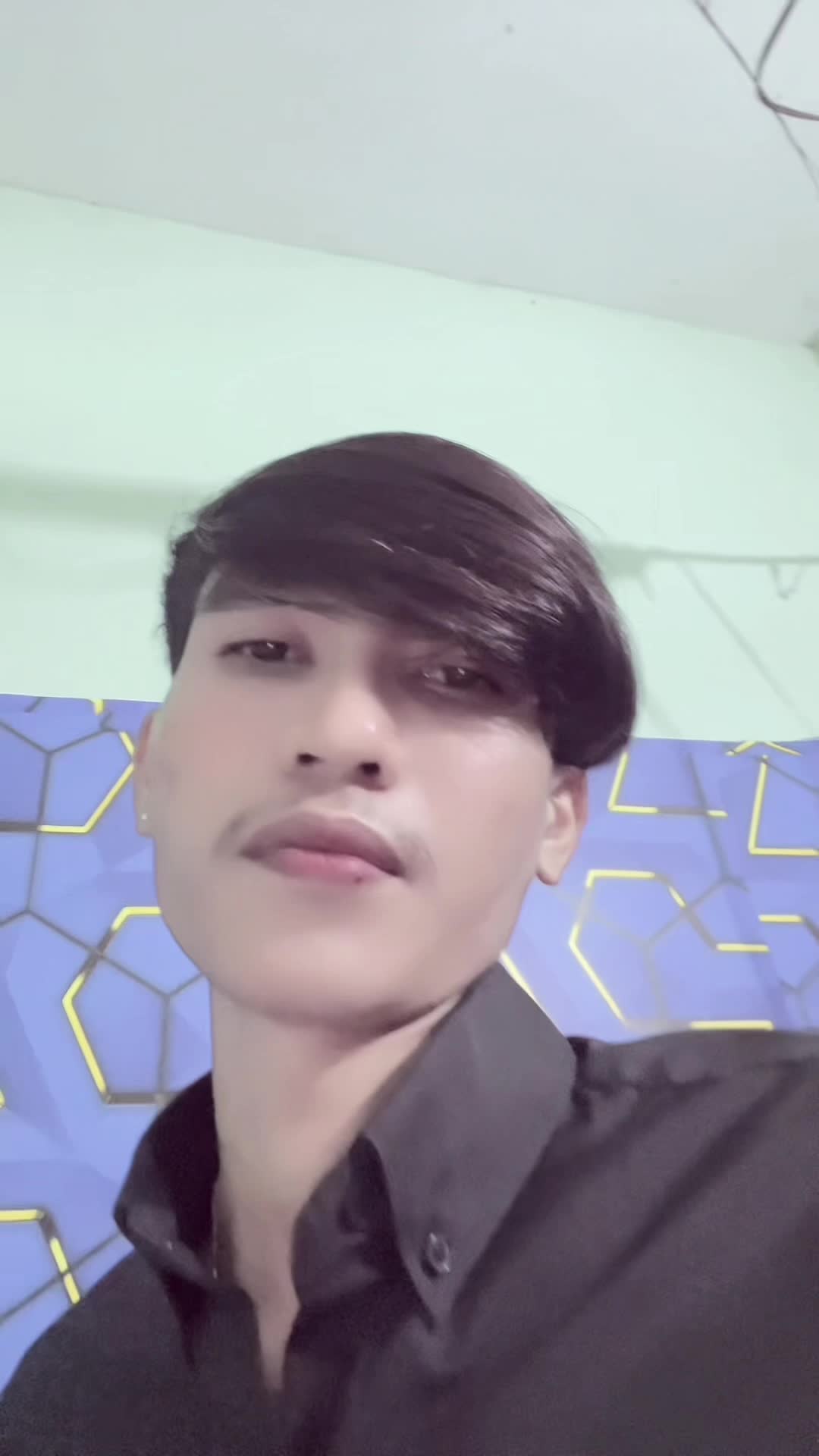 @Rēāčħ-រាជ🐻❄️