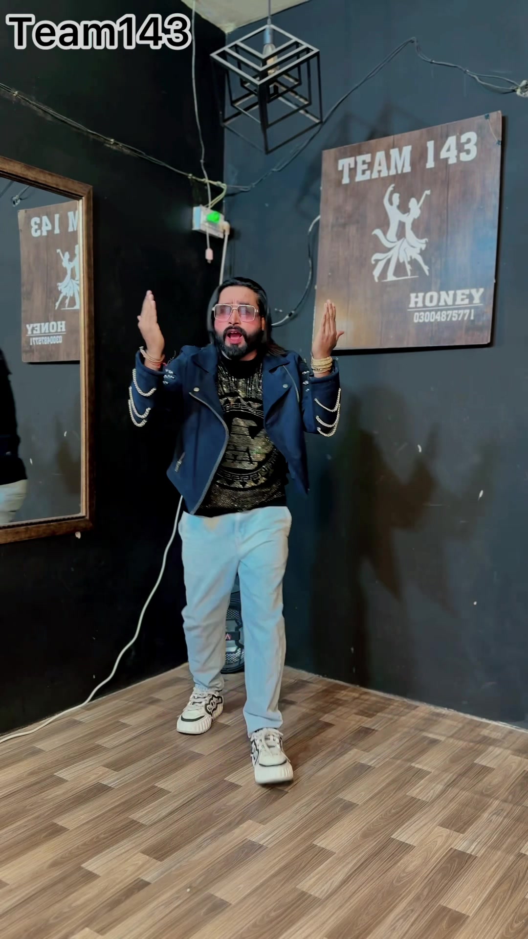 @Honey Dancer