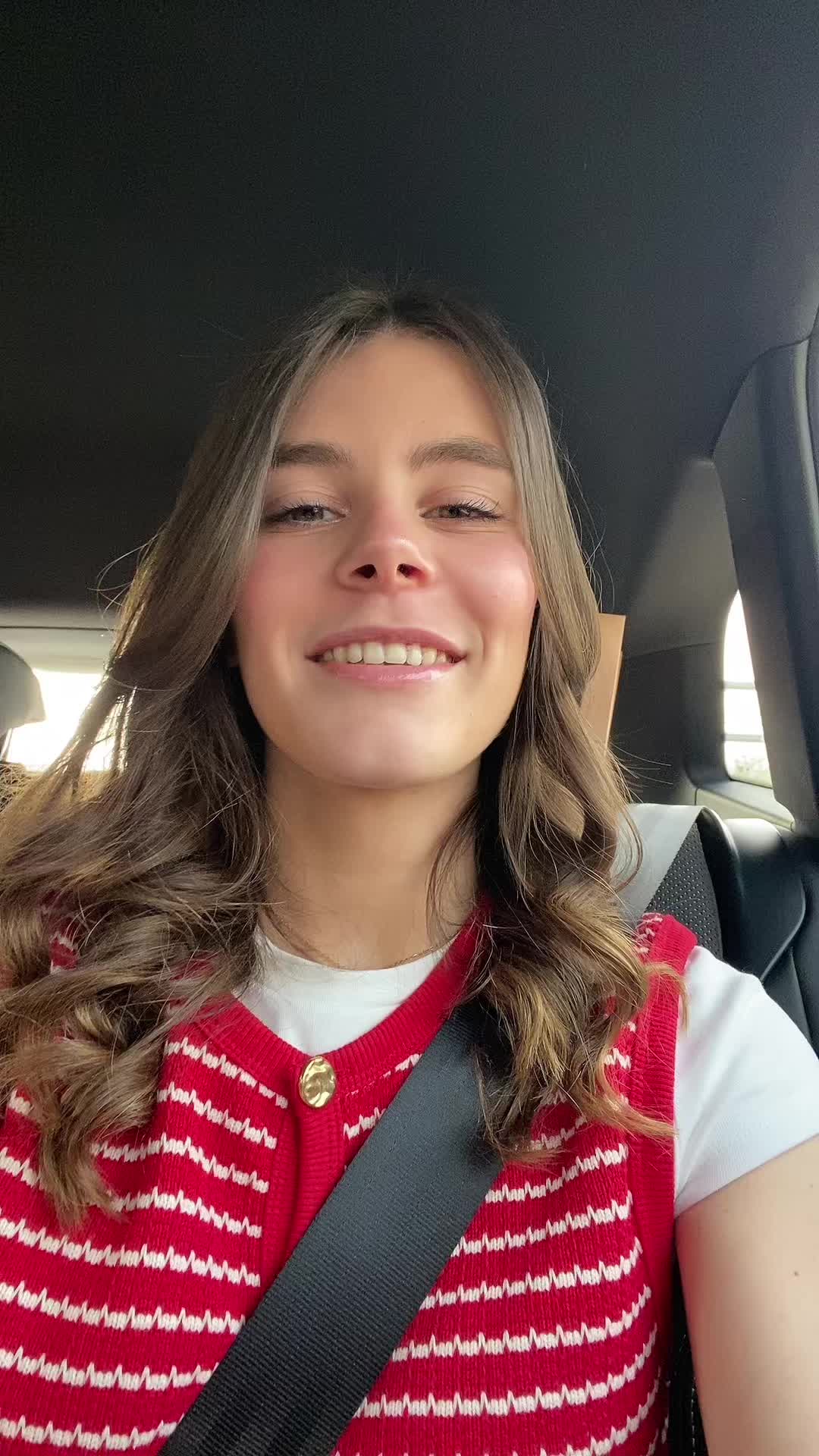 @in&egrave;s