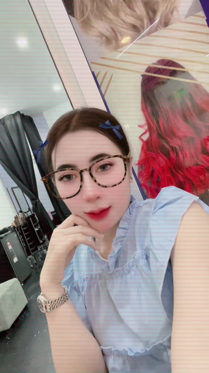 @Vebby_Veronica🦋