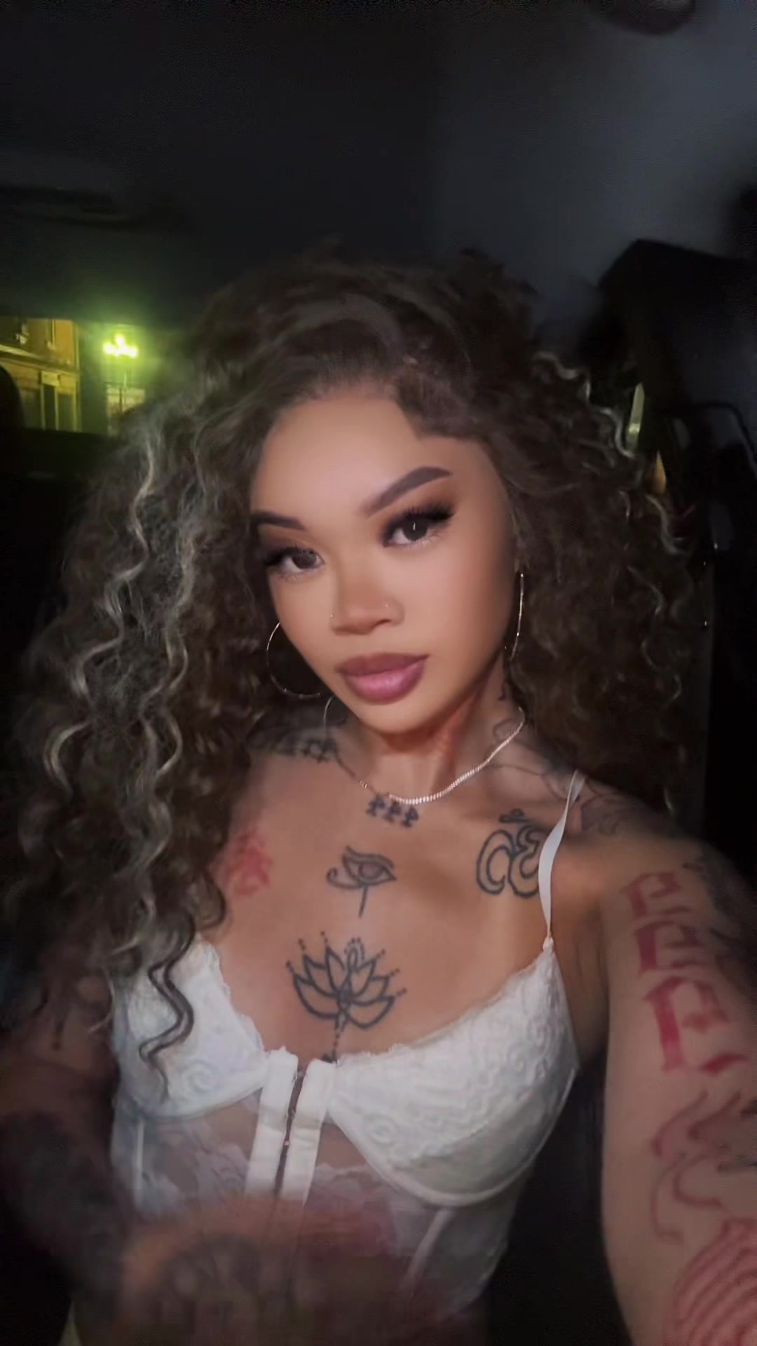 @Angela