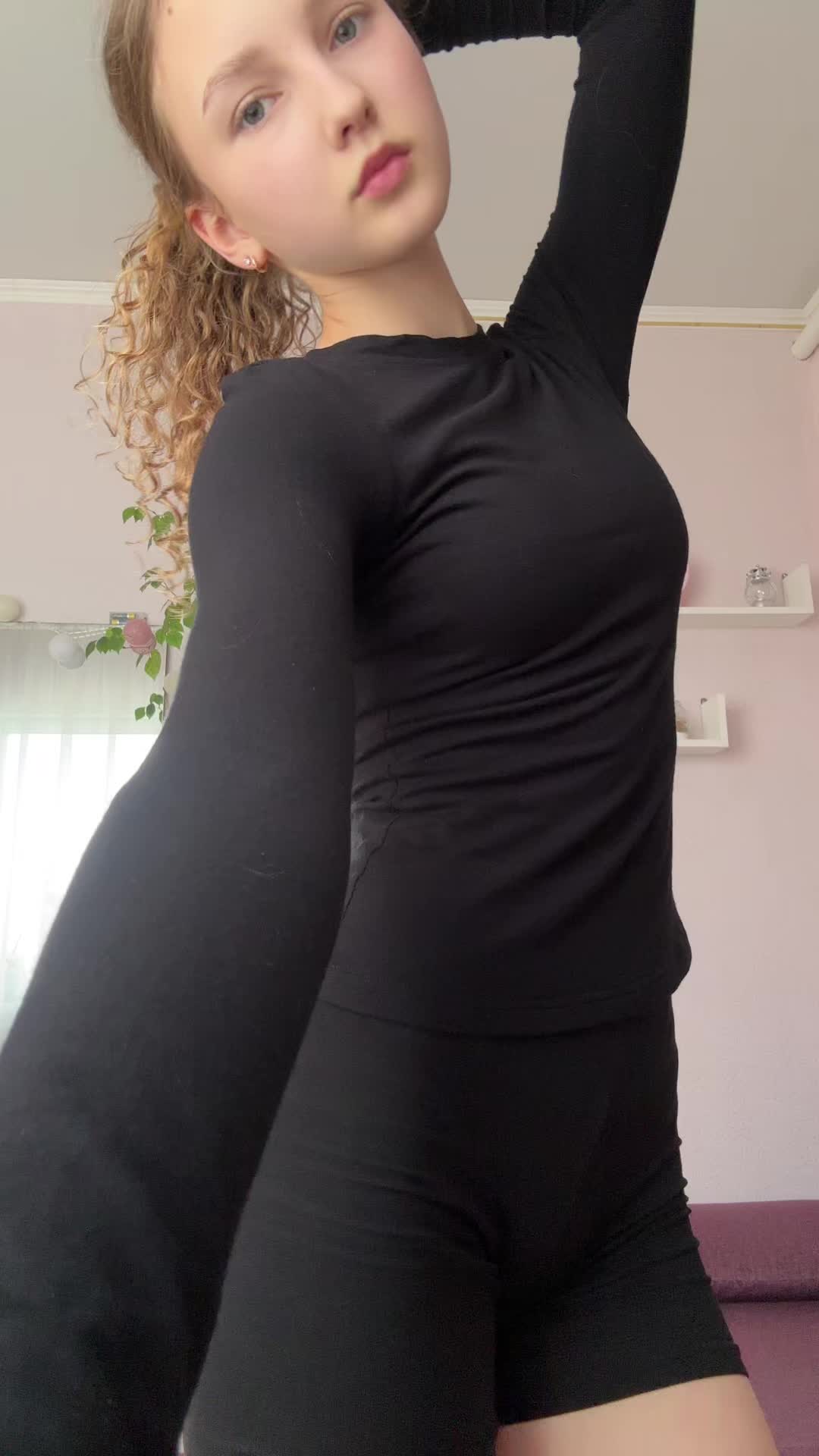 @махич