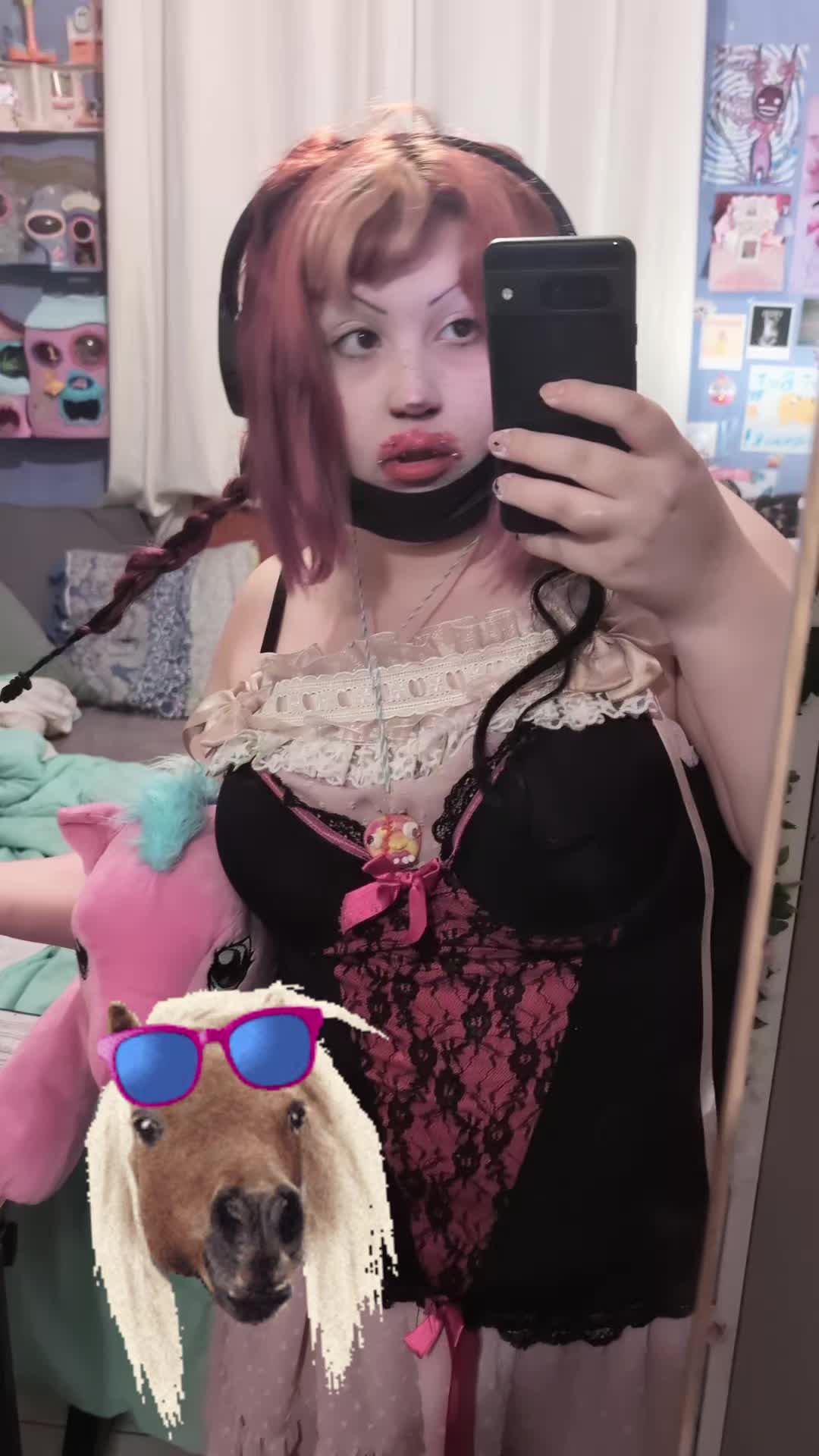 @⫍ ⃢👁ܫ👁⃢ ⫎