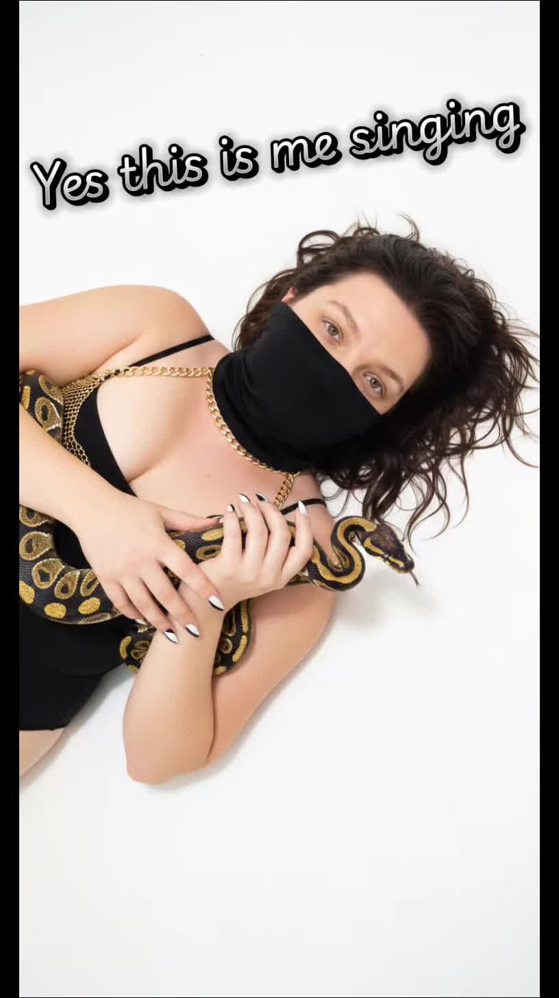 @🥀👻Queen Sinsation👻⛓️