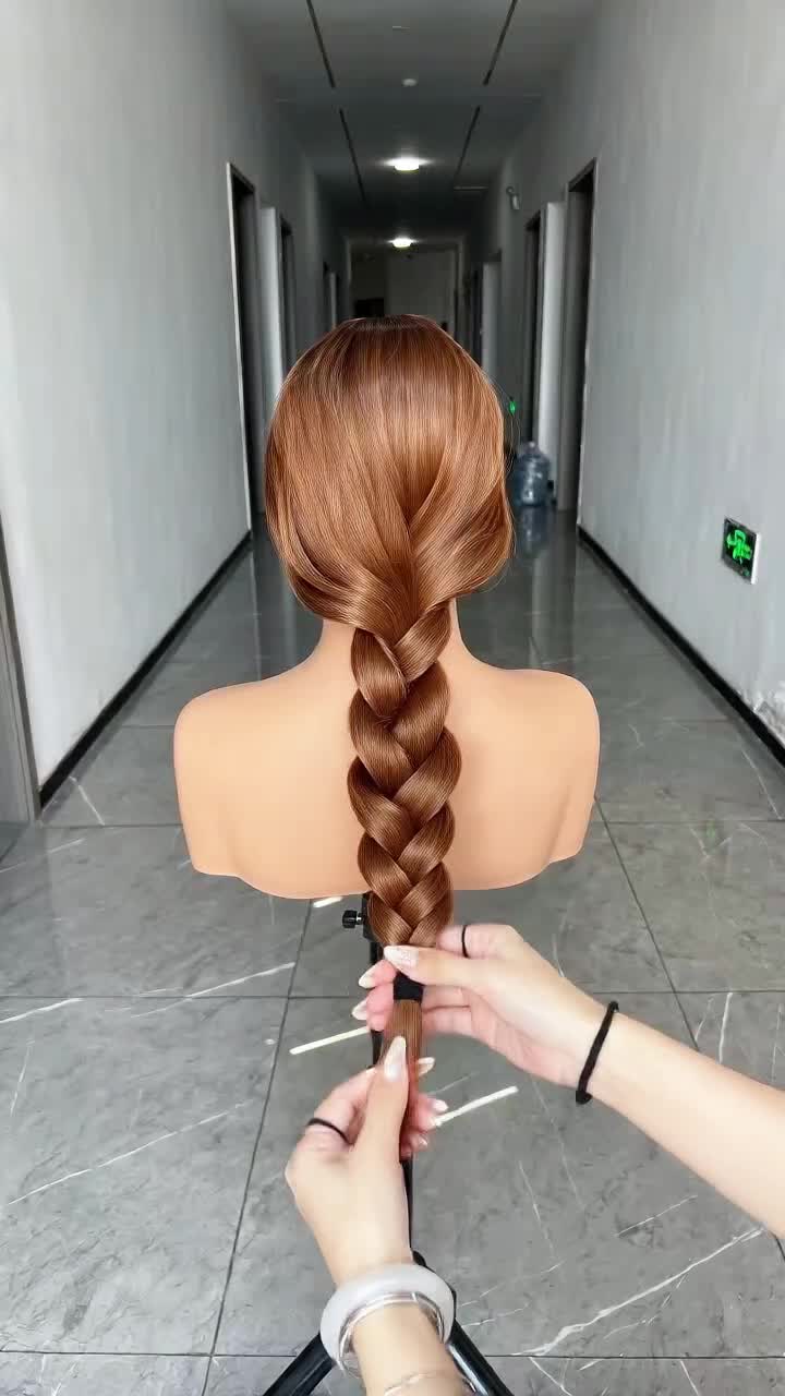 @LATIV HAIR WIG