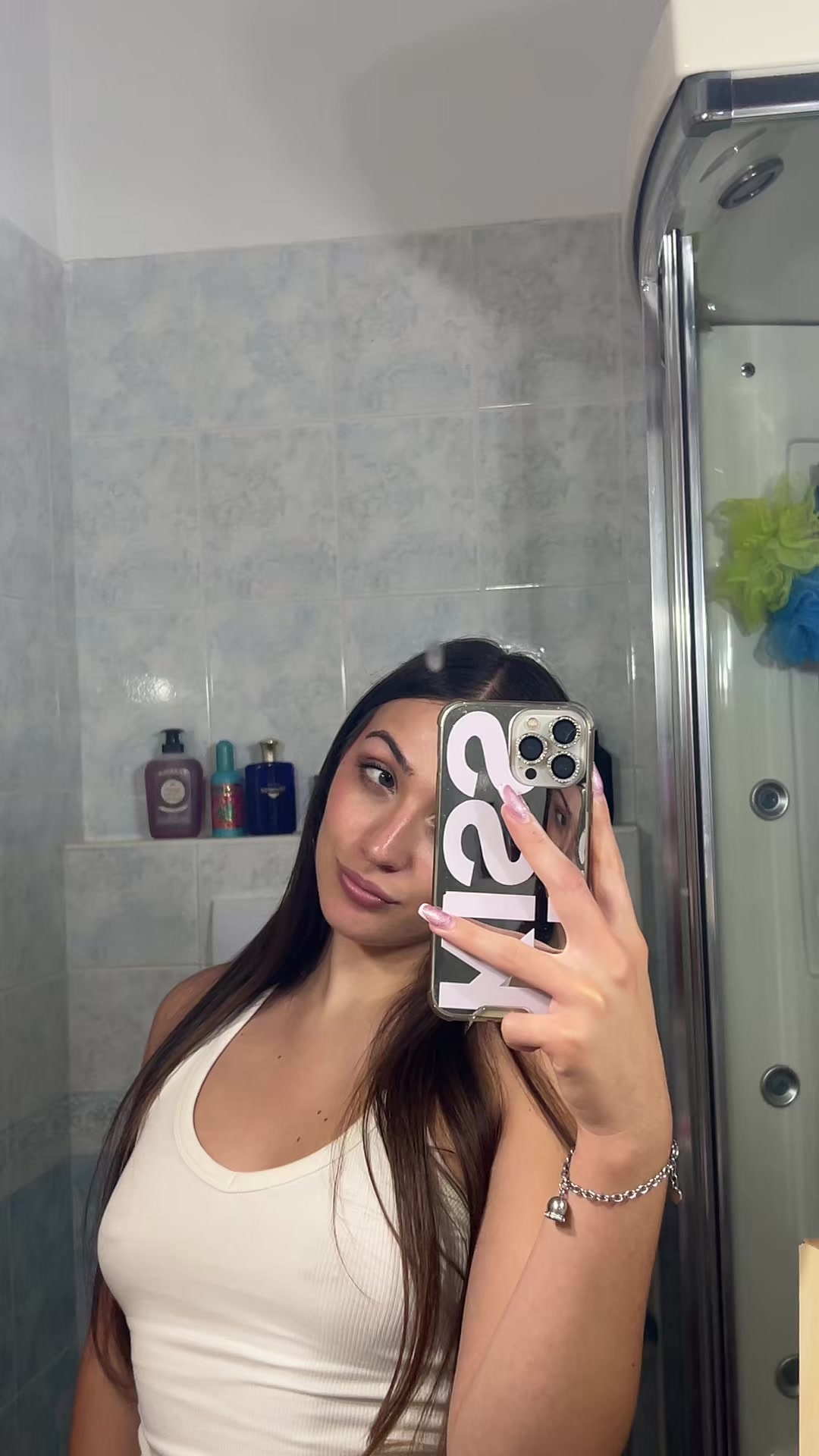 @Laura Sabia🫦