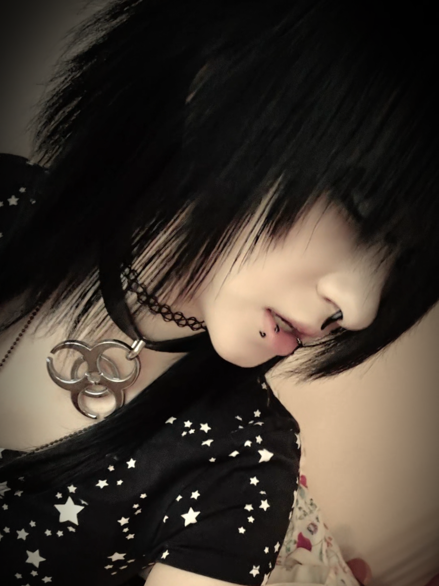 @☣︎ 𝔇𝔢𝔞𝔡𝔙𝔞𝔪𝔭 ☣︎