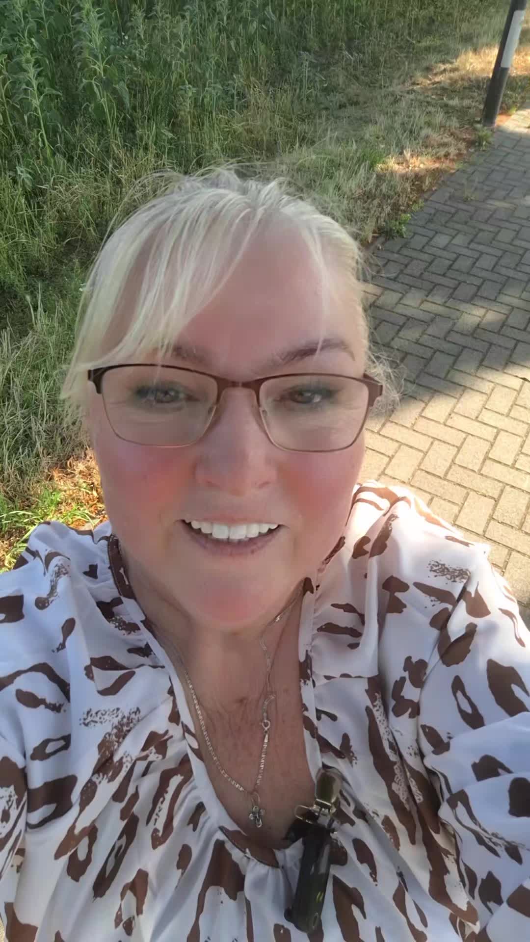 @Valentina