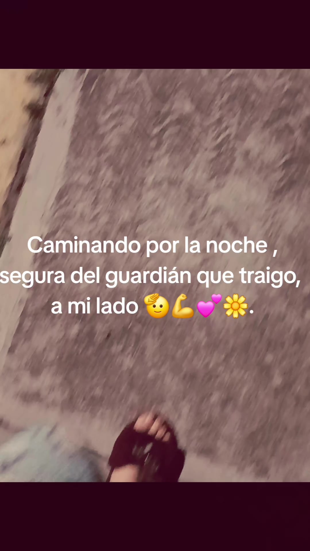@Julissa Paz✨