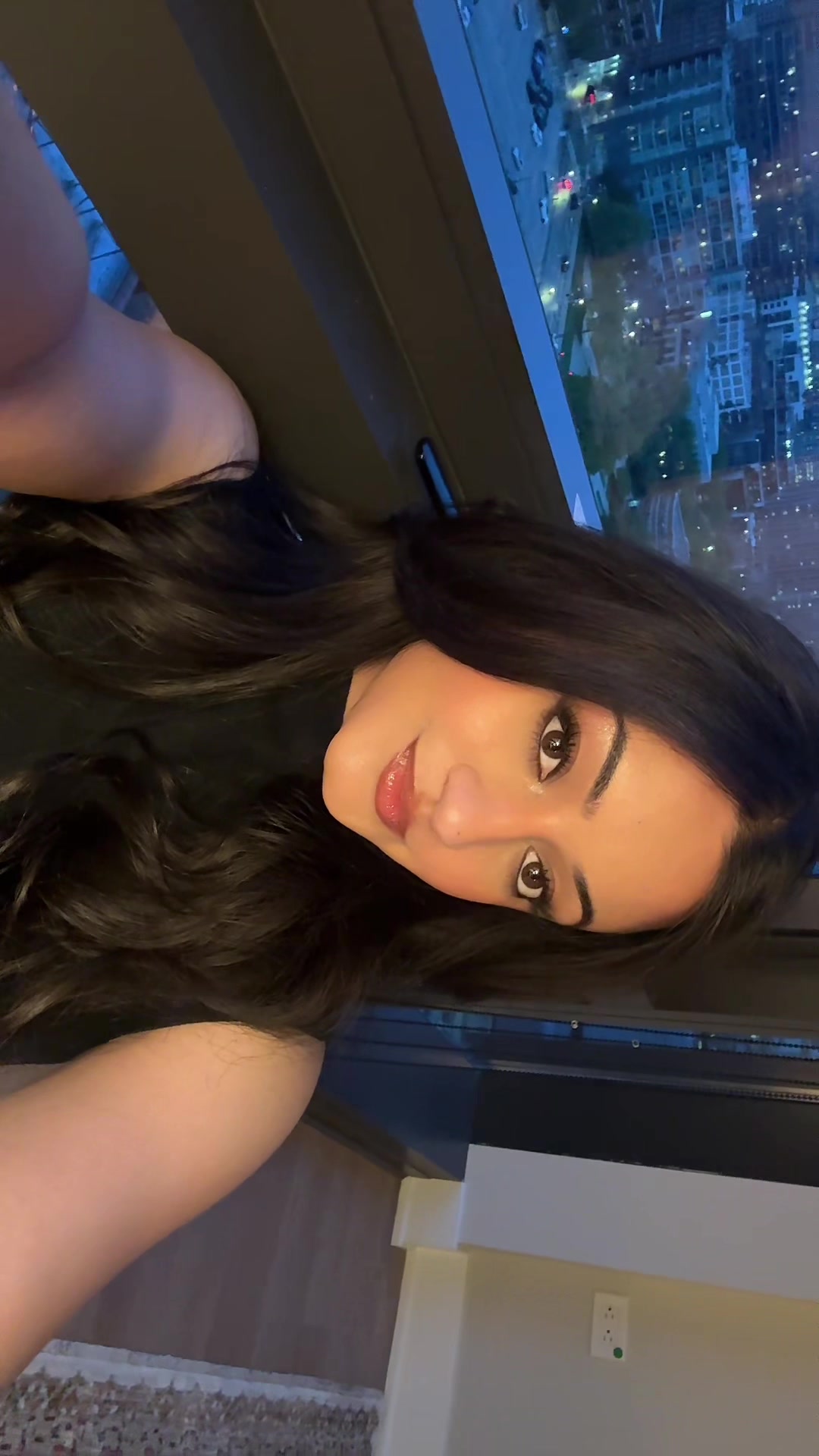 @inayaa2001