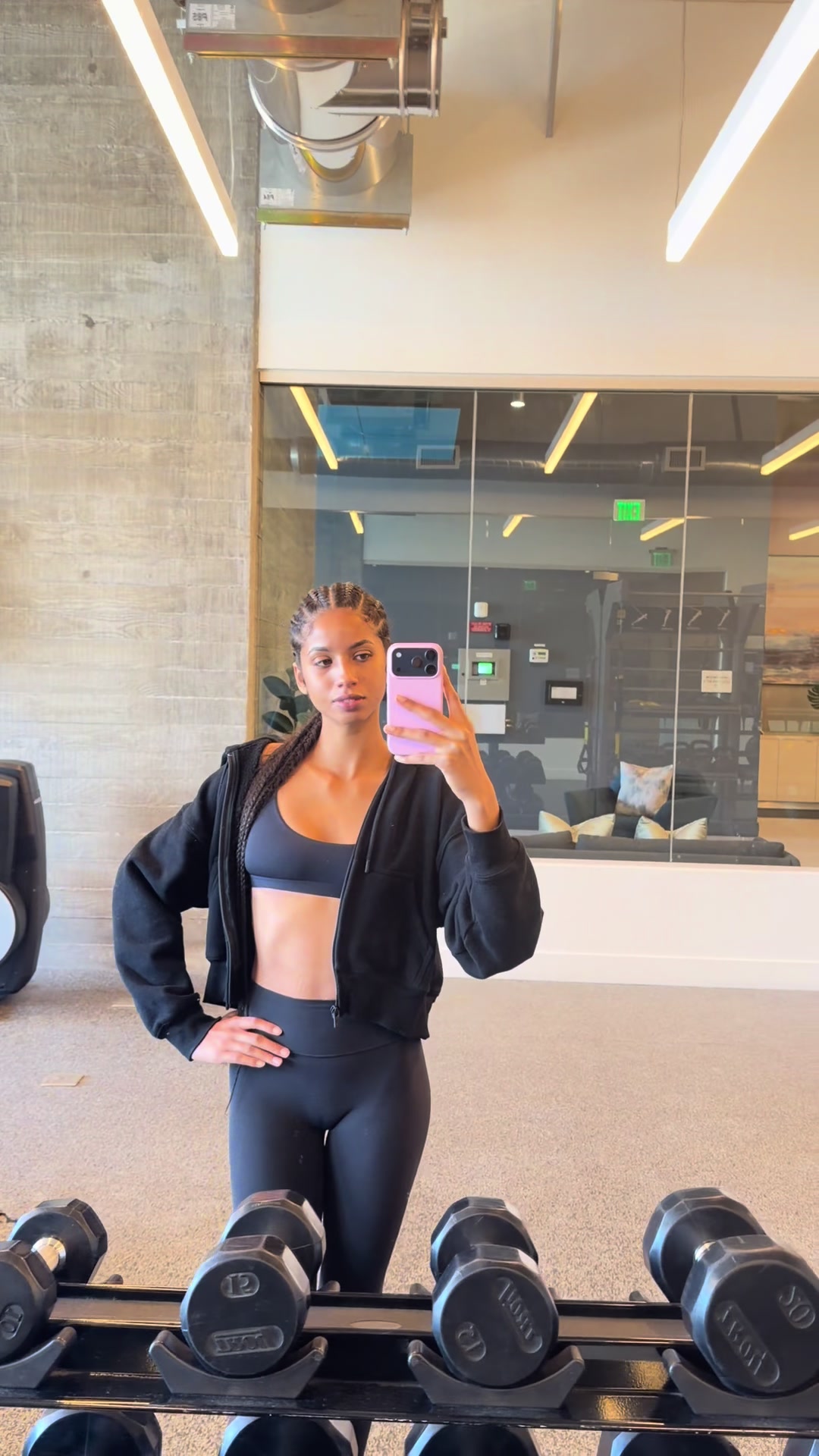 @jerniwhitee