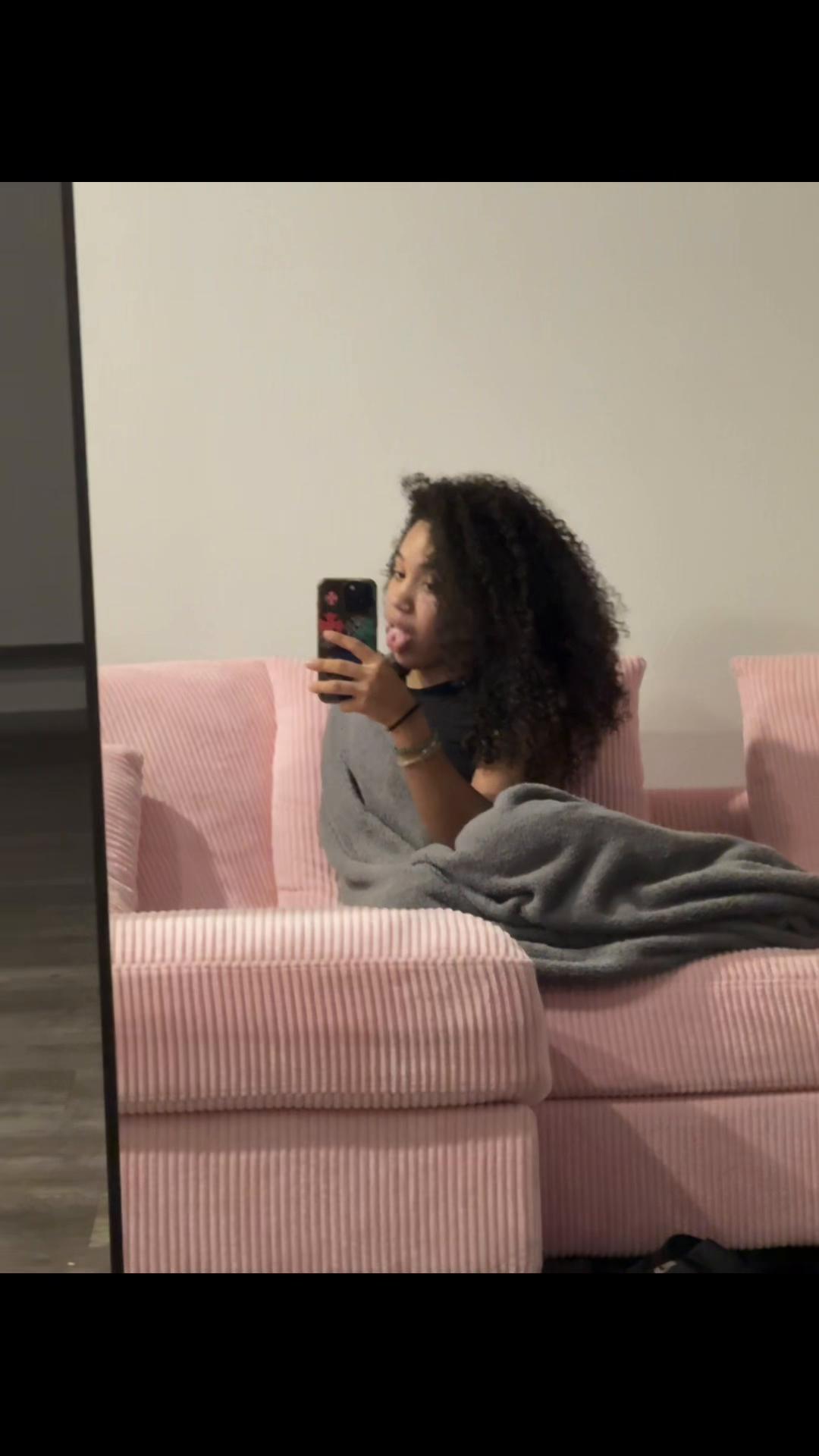 @MiaBaby