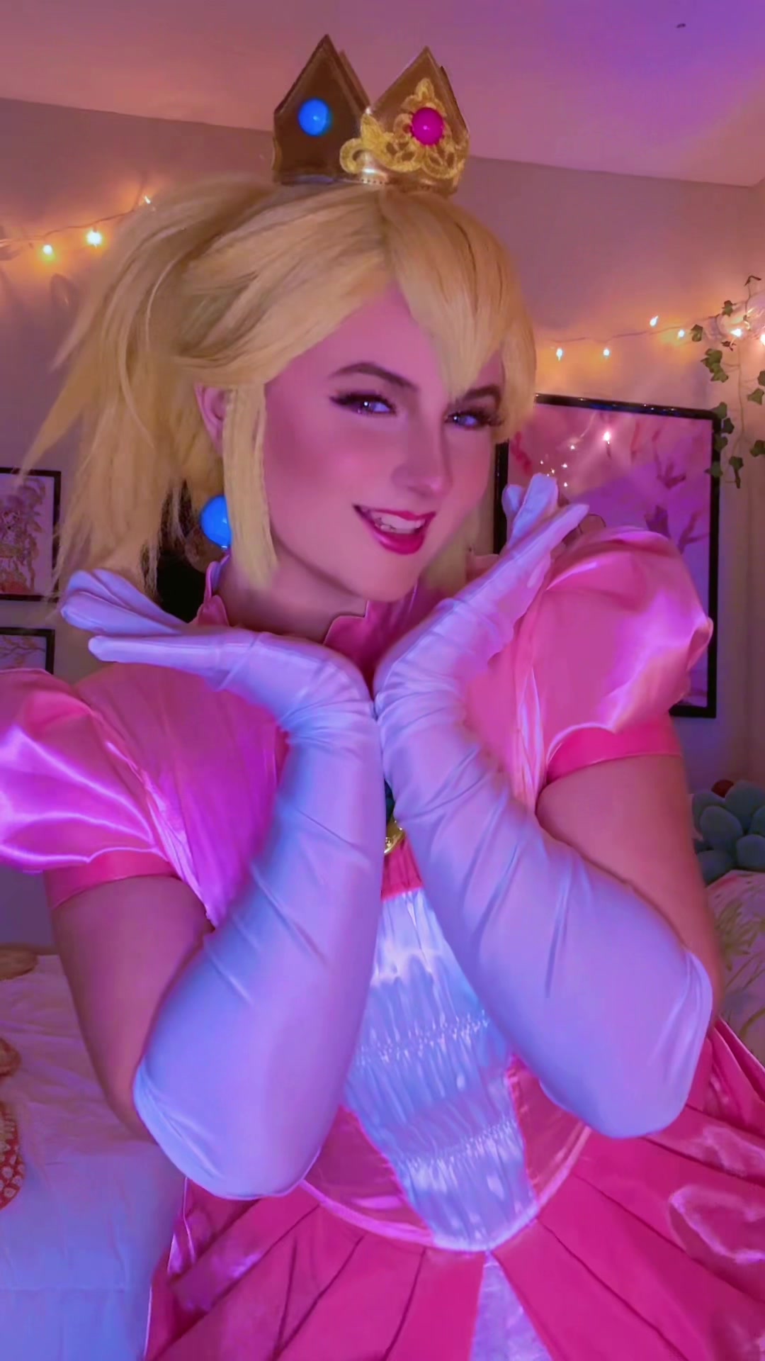@charliesewscosplays