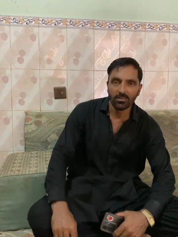 @Shakir khan.@