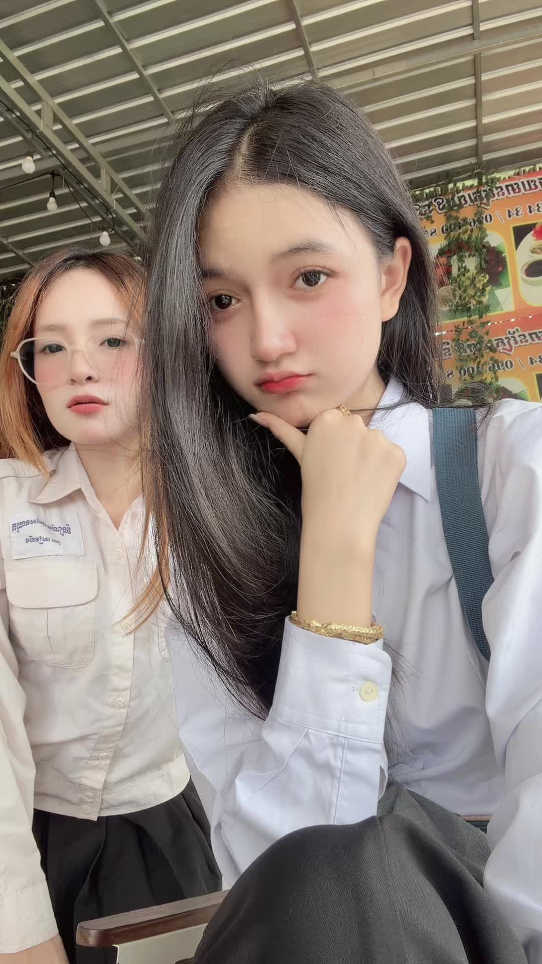 @Mey Qbii