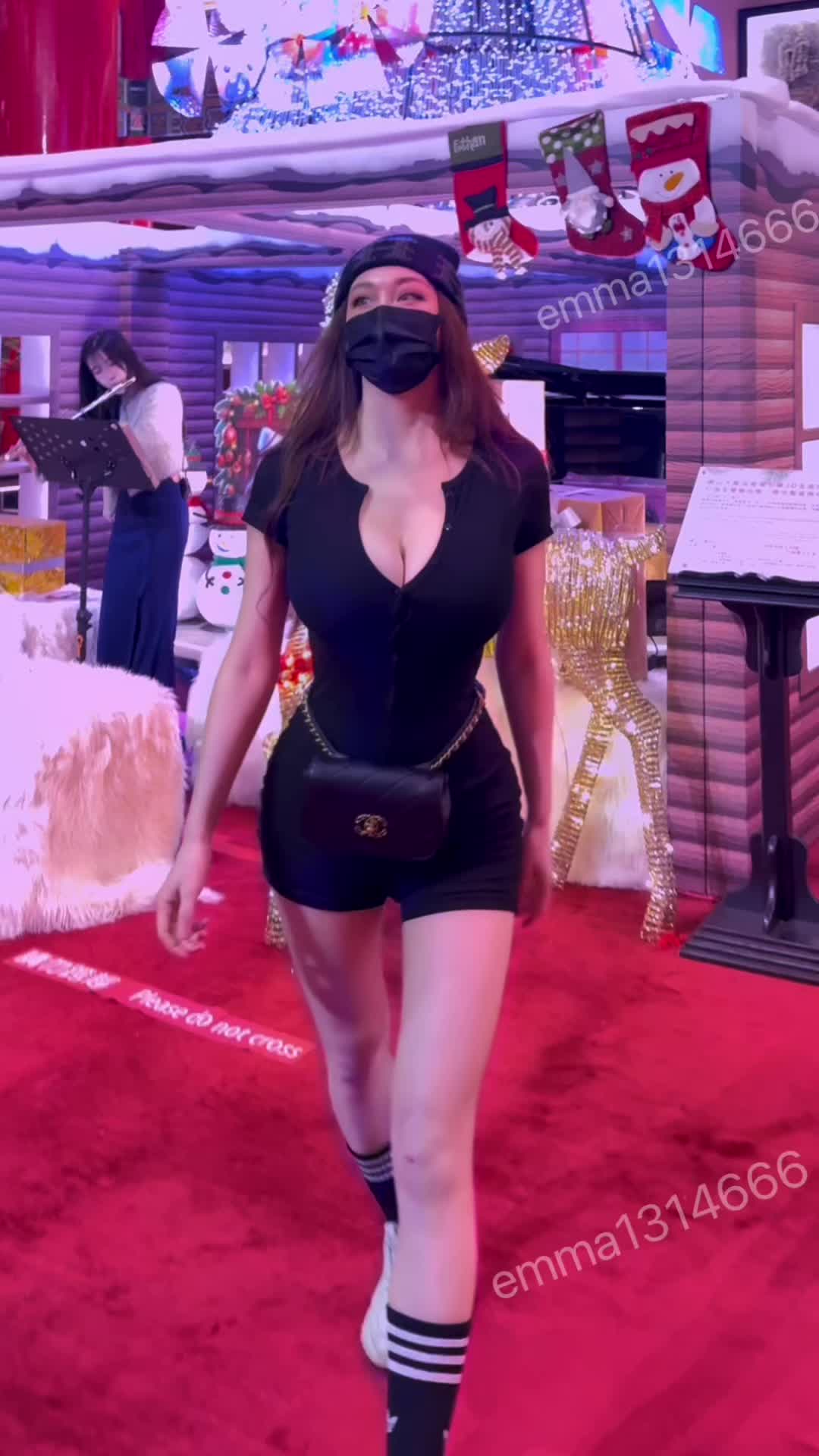 @艾瑪的波妞