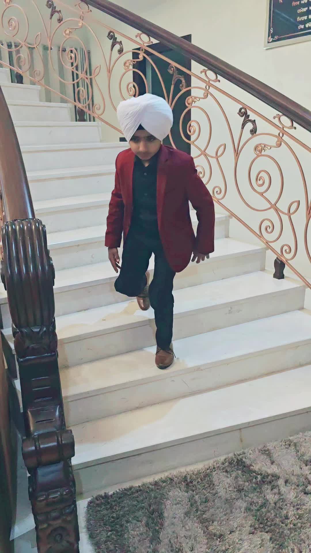@ਬਾਜ਼ 🦅Baaz🦅