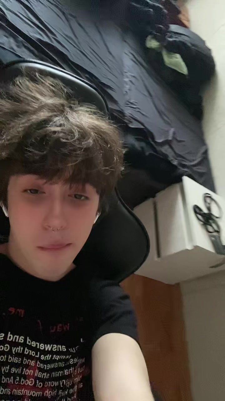 @fat bitches favourite pose
