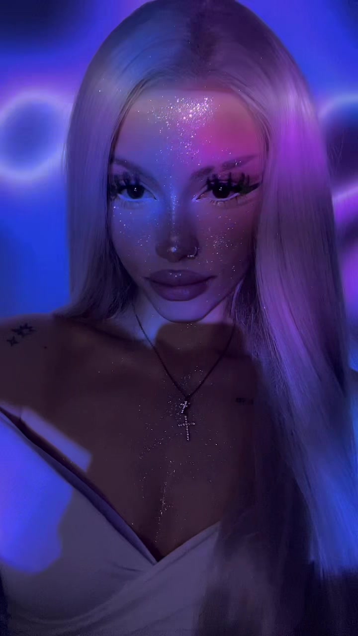 @pandoralora