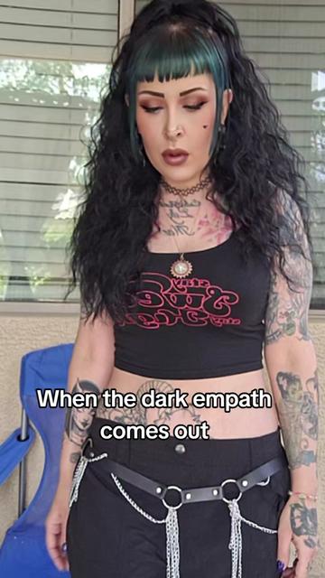 @niki_noxious