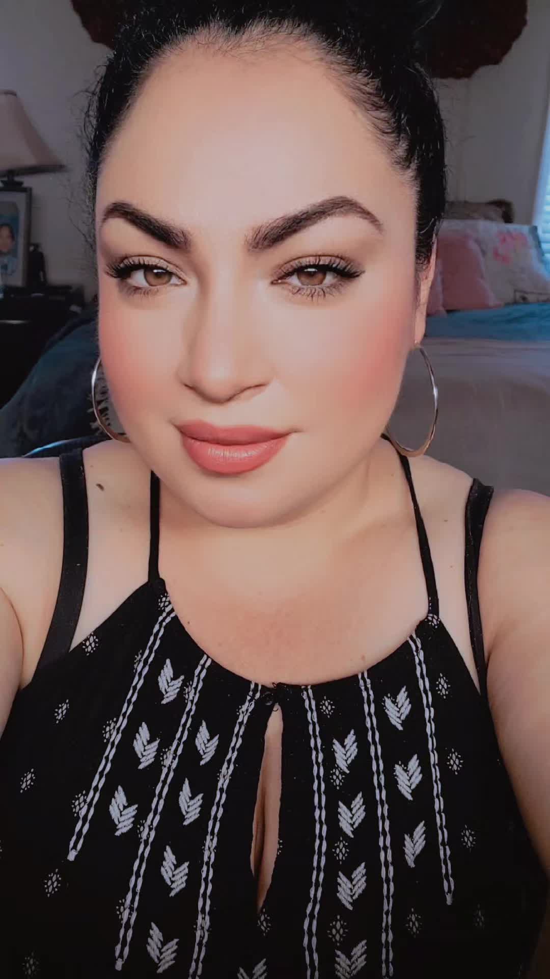@ᴸᴬ 💄ᶜᴴᴵᴺᴳᴼᴺᴬ ✌️ᴰᴱ 💋ᴹᴵᶜᴴᴼᴬᶜᴬᴺ