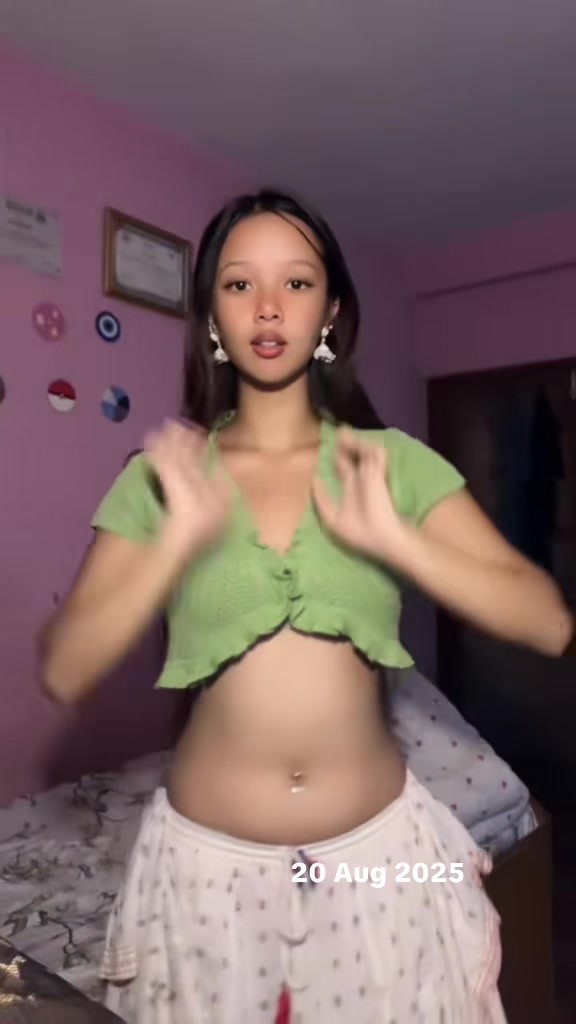 @সুবিনা🇧🇩